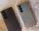 Galaxy Z Fold7 может выглядеть как нечто среднее между Special Edition и его предшественником, слева направо. (Источник изображения: Notebookcheck)