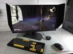 На изображении представлена фотография игрового монитора KTC25M1 с TN-панелью частотой 400 Гц.