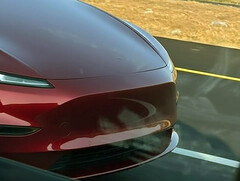 Стандартный рендер Tesla Model Y в красном цвете. (Источник изображения: Moose/X)
