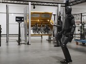 Компания Figure AI впервые поставила своего человекоподобного робота Figure 02 нераскрытому заказчику, как сообщает компания. (Источник изображения: YouTube / Figure)