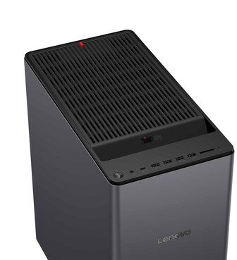 Lenovo ThinkCentre X также может похвастаться большим количеством фронтальных входов/выходов. (Источник изображения: Lenovo)