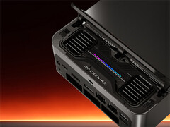 Откидной дисплей Machenike GTS скрывает RGB-подсветку и дополнительные вентиляционные отверстия. (Источник изображения: Machenike)