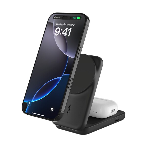 Складное магнитное зарядное устройство 2-в-1 Belkin UltraCharge в черном цвете. (Источник изображения: Belkin)