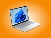 OmniBook 5 14 в цвете «Glacier Silver» с процессорами Intel Wildcat Lake.