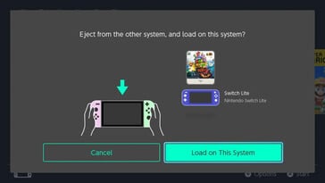 Экран Nintendo Switch с вопросом "Извлечь из другой системы и загрузить на эту систему?" с виртуальной игровой картой Super Mario 3D World + Bowser's Fury, отображаемой рядом со значком Switch Lite и значком OLED Switch.