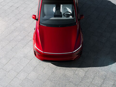 Новая Tesla Model Y в цвете Ultra Red. (Источник изображения: Tesla)