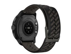 Смарт-часы Suunto Race 3S оснащены шестью светодиодами и четырьмя фотодетекторами для мониторинга здоровья.
