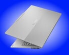 ThinkBook 14x легче большинства ноутбуков: его официальный вес составляет 990 г с аккумулятором емкостью 54,7 Вт·ч.