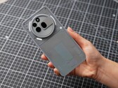 В скором времени компания Nothing выпустит смартфон, который будет стоить дороже, чем Phone (3a) Pro, изображенный здесь (Источник изображения: Google)