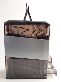 Сторона. (Источник изображения: Notebookcheck)