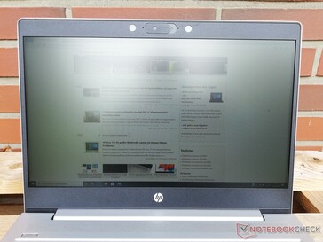 Используем HP ProBook 445 G7 на улице