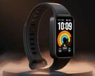 Xiaomi Smart Band 11 Active отличается корпусом, который немного шире и имеет более угловатые очертания, чем у его предшественника.