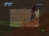 Сетевой мультиплеер Halo Combat Evolved на Anbernic RG35XX H в матче на карте Blood Gulch с 23 игроками.