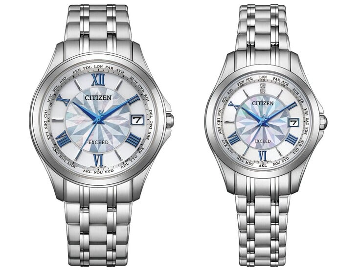 Часы Citizen CB1080-52W (слева) и EC1120-59W (справа)