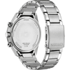 Задняя крышка часов Citizen World Chronograph A.T. AT8260-85X с маркировкой Eco-Drive и механизма H800, закрепленная на браслете из нержавеющей стали.