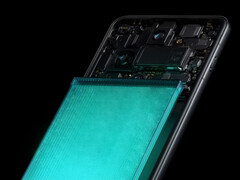 Find X8 Pro, на фото, уже содержит сравнительно большую для своих размеров емкость аккумулятора. (Источник изображения: Oppo - отредактировано)