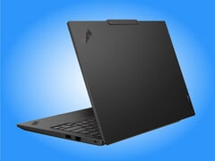 Lenovo продает ThinkPad E14 Gen 8 исключительно в черном цвете Eclipse Black в Северной Америке.