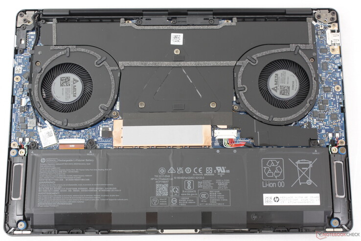 Внутреннее устройство ZBook Ultra G1a 14