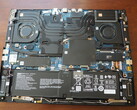 Внутренние компоненты ноутбука Acer Predator Helios Neo 16S AI. (Источник изображения: Notebookcheck)