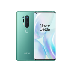 OnePlus 8 Pro - Glacial Green (Изображение: OnePlus)