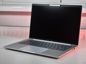 HP EliteBook 8 G1a 14 (источник изображения: Benjamin Herzig/Notebookcheck)