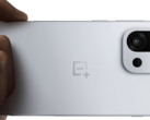 OnePlus 13s - компактный флагманский смартфон. (Источник изображения: OnePlus)