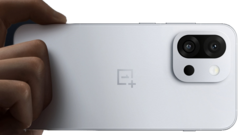 OnePlus 13s - компактный флагманский смартфон. (Источник изображения: OnePlus)