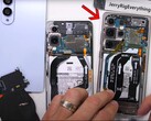 Samsung сэкономил 2,4 мм на Galaxy S25 Edge, по крайней мере, по сравнению с Galaxy S25 Ultra. (Источник изображения: JerryRigEverything)