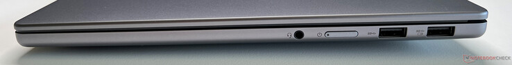 Справа: 3,5 мм аудиоразъем, кнопка питания, 2x USB-A 3.2 Gen.1 (5 Гбит/с, 1x питание)