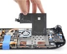 Замена ЖК-дисплея и аккумулятора в Steam Deck от iFixit.