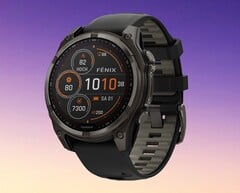Amazfit в скором времени может составить серьезную конкуренцию модели Garmin Fenix 8 Solar, изображенной на фотографии.