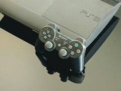 1 сентября 2009 года компания Sony выпустила на рынок PlayStation 3 Slim.
