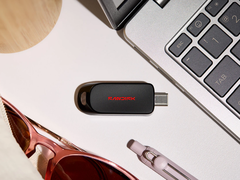 Размеры устройств серии CZB компании SanDisk составляют менее 2 дюймов, а вес — всего 6 граммов.