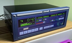 Linamp - это ода IRL самому популярному музыкальному плееру всех времен (Источник изображения: Rodmg через Hackaday)
