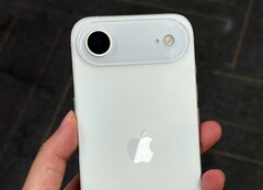 Apple iPhone 17 Air может иметь один из самых маленьких аккумуляторов среди современных смартфонов (Источник изображения: @MajinBuOfficial)