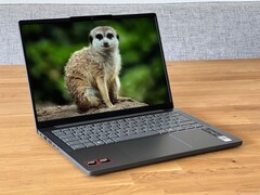 Обзор Lenovo IdeaPad Slim 3 14 - Доступный мультимедийный ноутбук с достаточной мощностью благодаря Zen 4