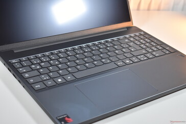 Lenovo IdeaPad Slim 3 15: Клавиатура