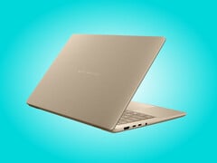 Вес ноутбука Zenbook 14 (UX3480QA) составляет всего 1,1 кг.