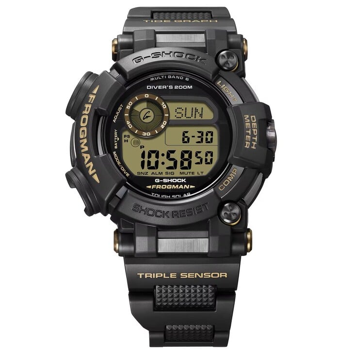 Часы Casio G-Shock Frogman GWF-D1000BC-1JF с полностью чёрным корпусом, акцентами цвета «тан» и ремешком из композитного материала — металла и смолы.