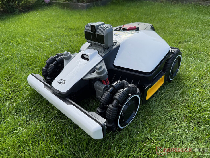 Mammotion Luba Mini AWD LiDAR 1500 на тестировании
