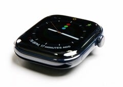 Apple Watch Series 12 немного упрощают ремонт.
