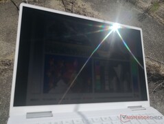 Поведение экрана на улице под солнцем