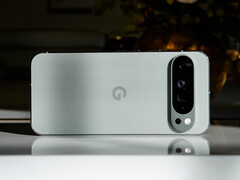 Сообщается, что серия Pixel 9 страдает от нескольких ошибок, ломающих устройство, после обновления до последней публичной сборки Google Android 16. (Источник изображения: Triyansh Gill & Unsplash)