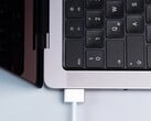 На сайте WhatCable представлена информация о кабелях MagSafe и USB-C.