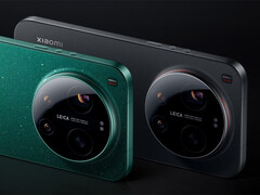 Xiaomi 17 Ultra в двух вариантах цвета, в котором он был выпущен.