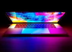 В будущем MacBook Pro с технологией « Apple » может получить дисплей с гораздо более яркими цветами.