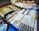 Вместо игр в коробках на этой игровой полке представлены исключительно карты с кодами для скачивания — для многих поклонников это вызывает тревогу и даёт представление о будущем.