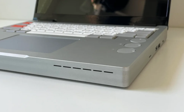 Неудивительно, что Framework Laptop 13 стал несколько толще. (Источник изображения: Flurples на Reddit)