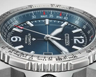 Новая модель Citizen Promaster Air NK0040-58L, представленная на фото, оснащена синим циферблатом с отделкой «солнечные лучи».
