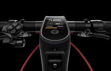 Электросамокат Segway Max G3 Plus оснащён цветным дисплеем для навигации.